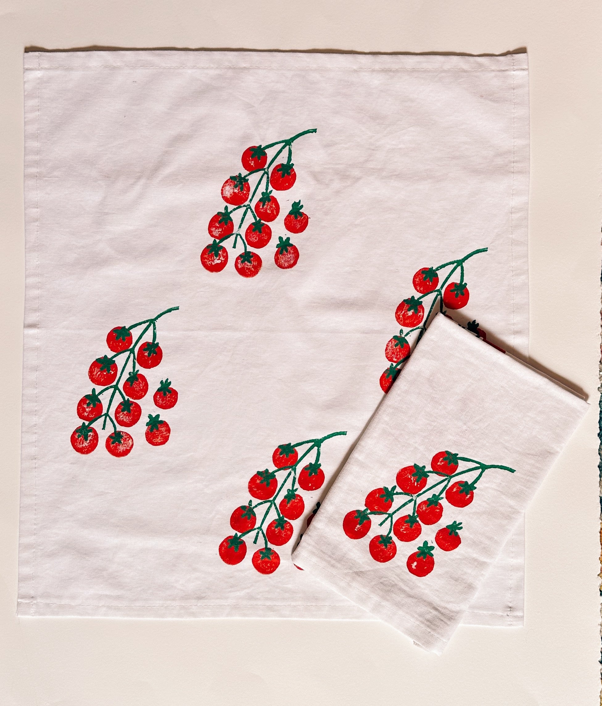 Tomatoes on White Dinner Napkins – Julie Peach